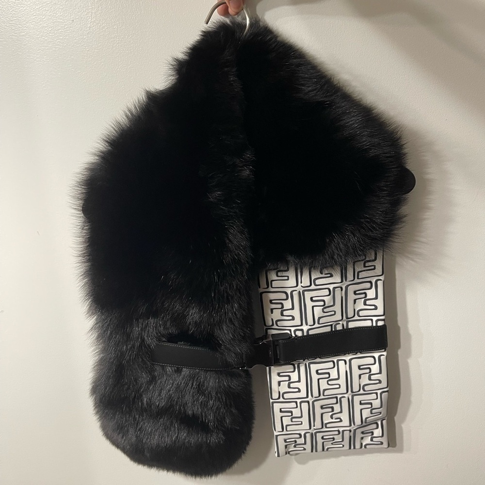 Authentic Fendi fox fur stole with buckle